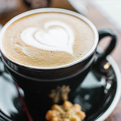 别总吹数据，看看kaiyun中国官网上给出的防守贡献度，那个核心其实在场上眼神防守。